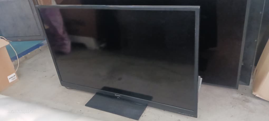 Sharp 60" LED TV (Model LC-60LE650M)